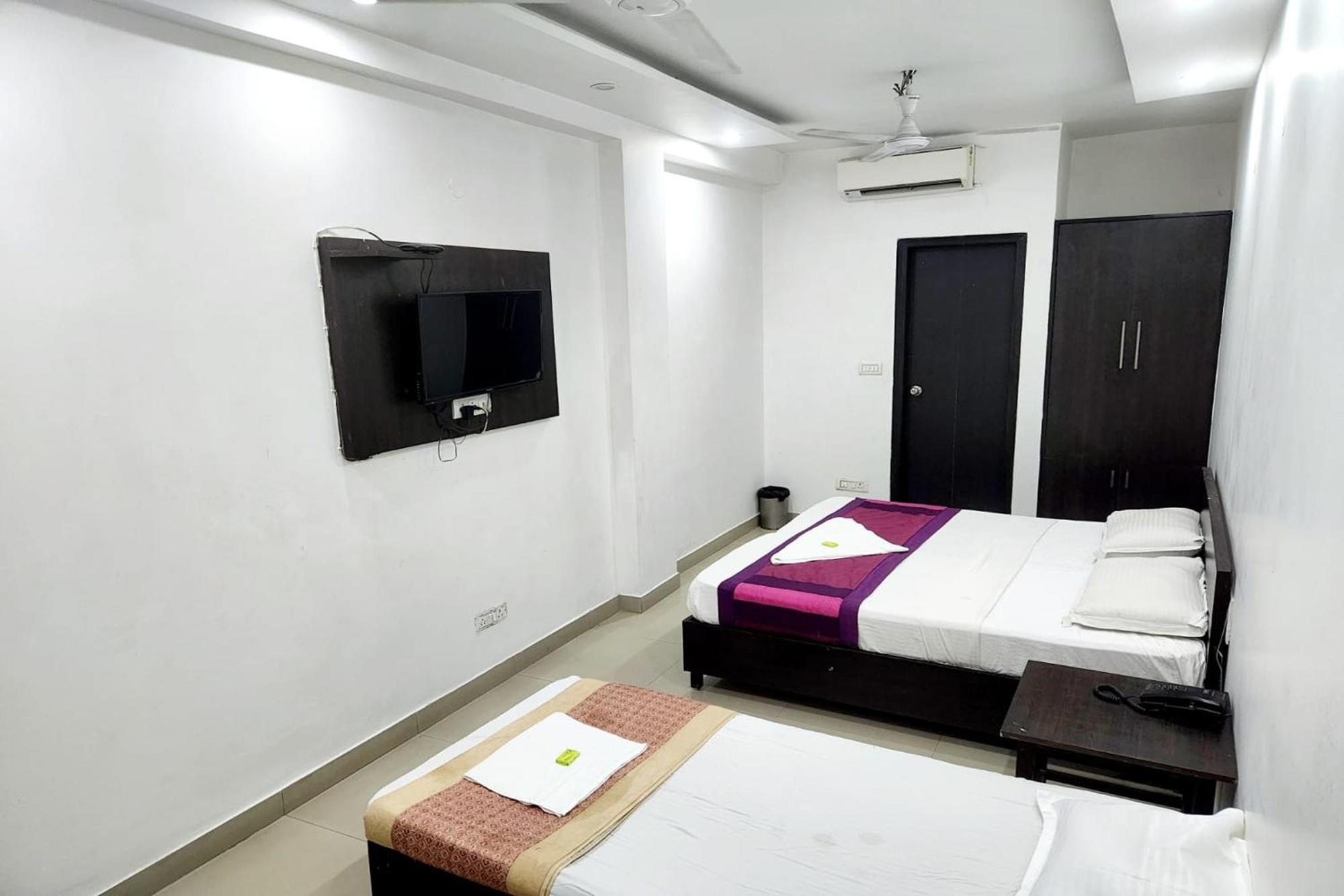 Aravali Residency Hotel 4*