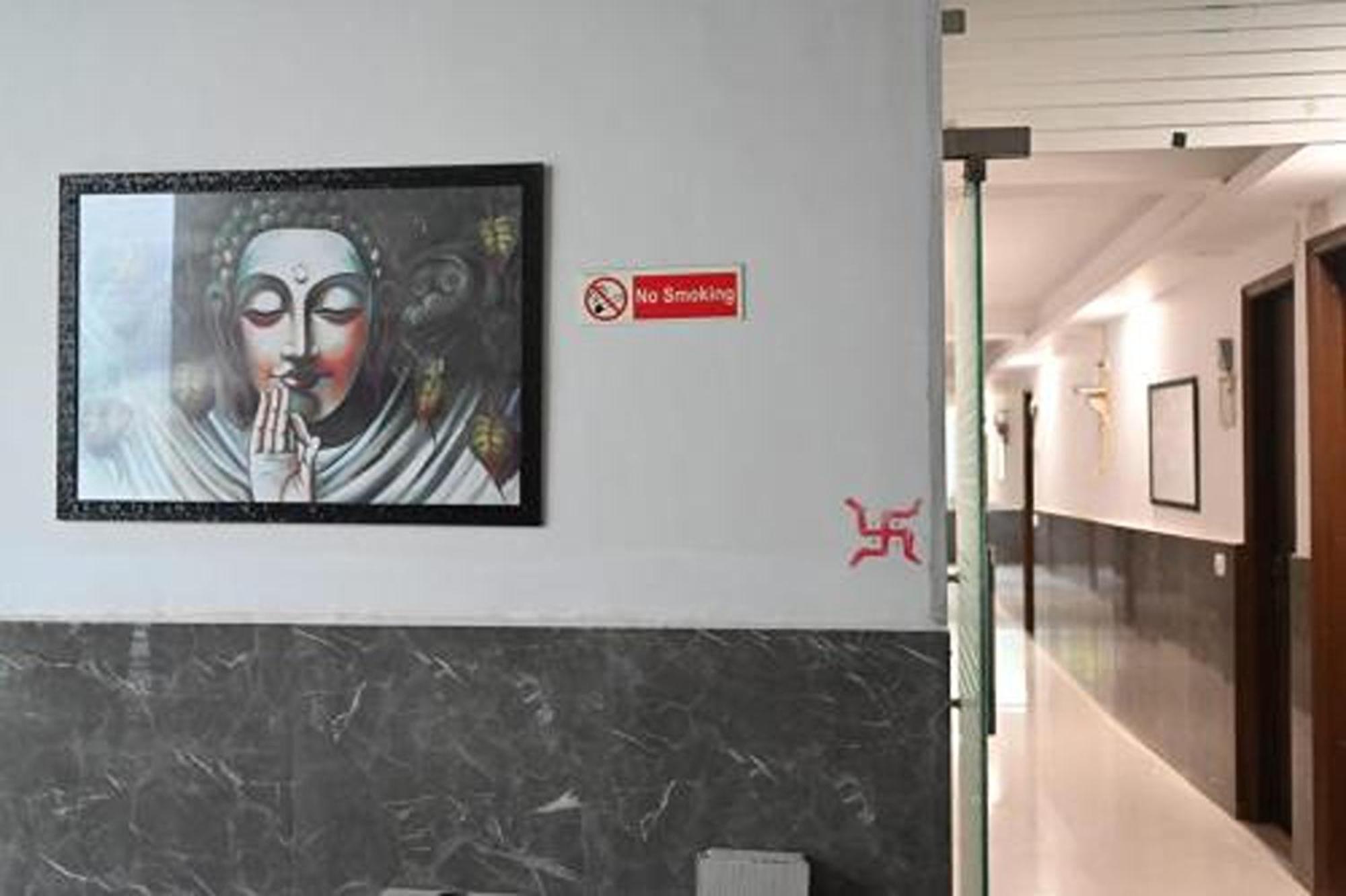 Hotel Aravali Residency 4*