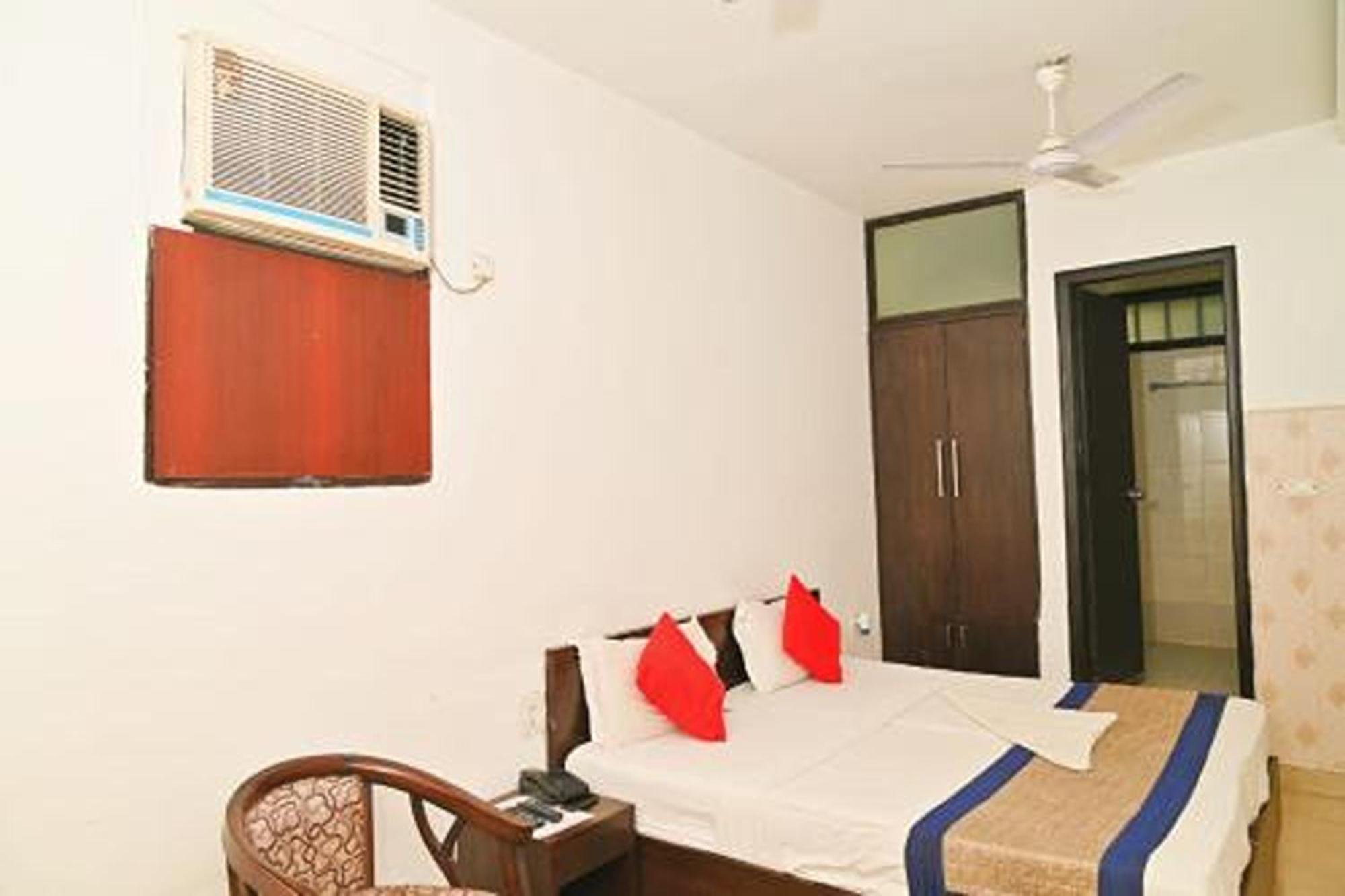 Aravali Residency Couette-café 4*