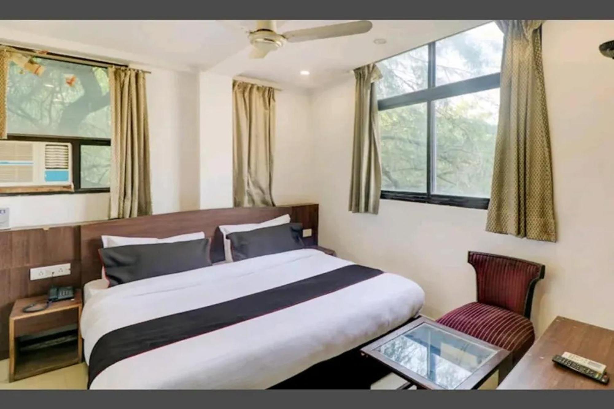 Aravali Residency Couette-café