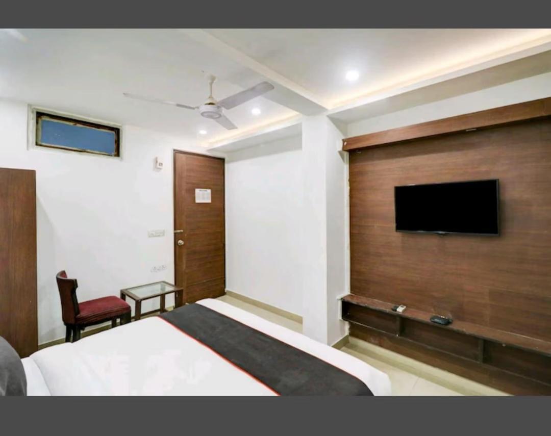 Aravali Residency Couette-café